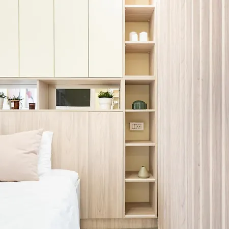 Pitarmos Center * Bucarest