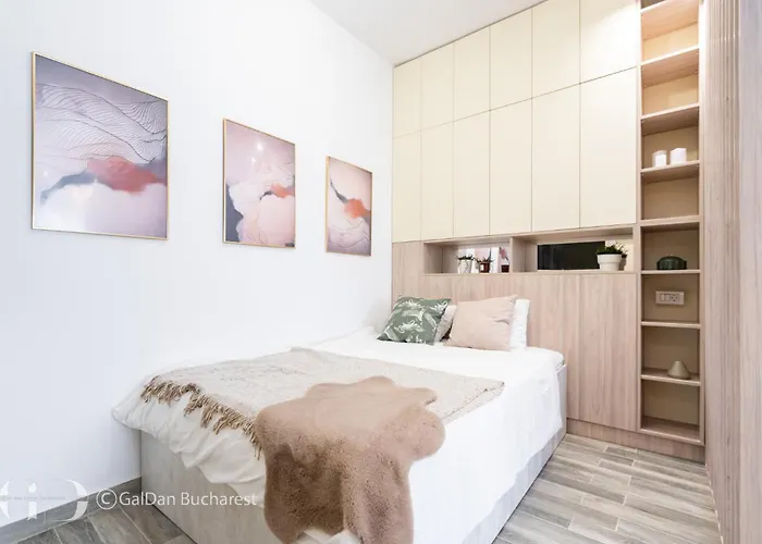 Lägenhet Pitarmos Center *